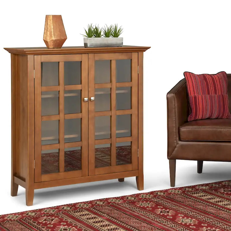 Armoire de rangement en bois massif Normandy de 39 po – 39 larg. x 17 prof. x 42,2 haut.