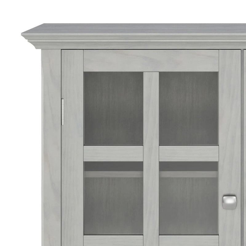 Armoire de rangement en bois massif Normandy de 39 po – 39 larg. x 17 prof. x 42,2 haut.