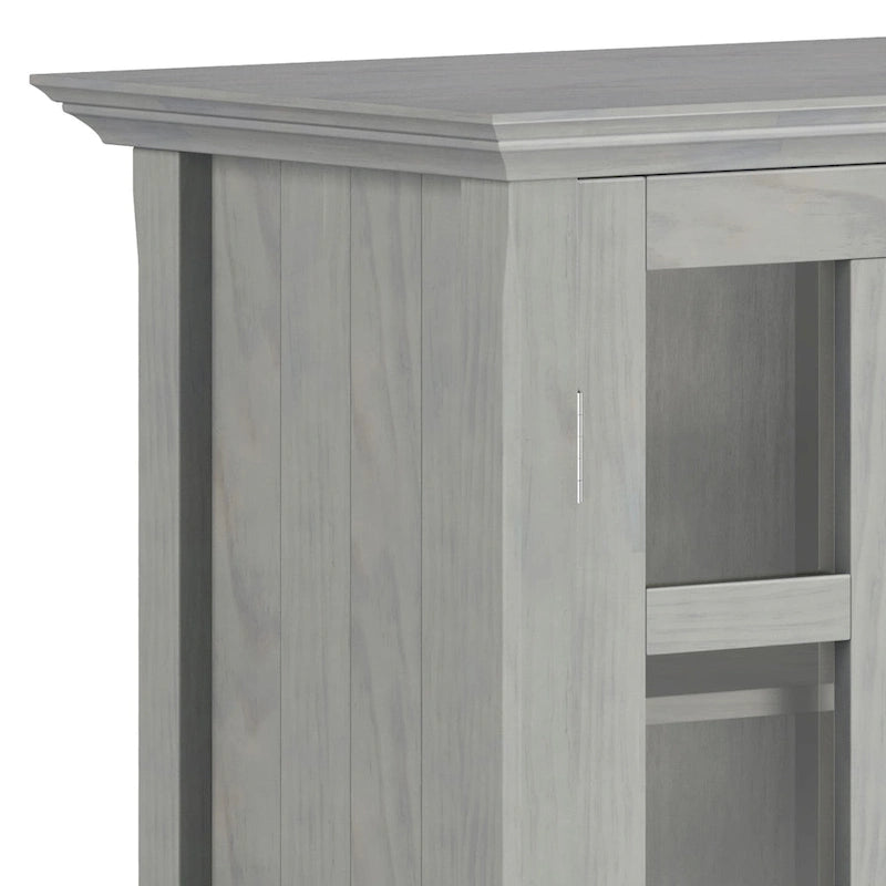 Armoire de rangement en bois massif Normandy de 39 po – 39 larg. x 17 prof. x 42,2 haut.